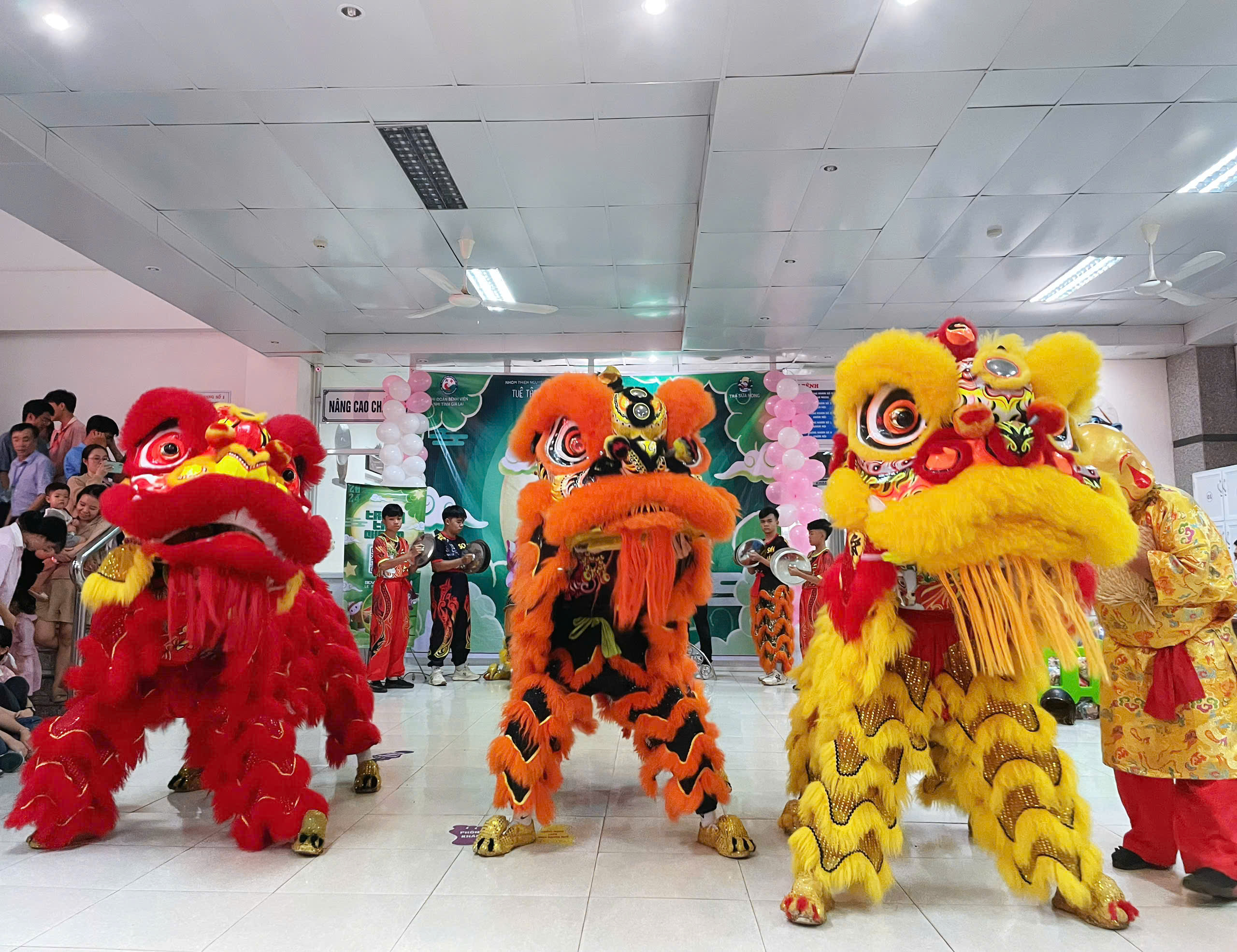 Chương trình "Trung thu cho em" năm 2024 cho các bé tại Bệnh viện Nhi